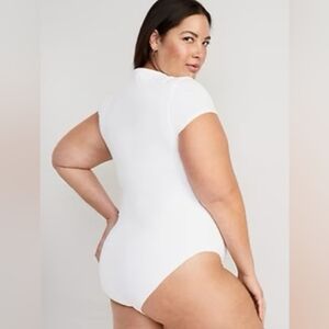 Old navy size ×4 L color white short sleeve  bodysuit